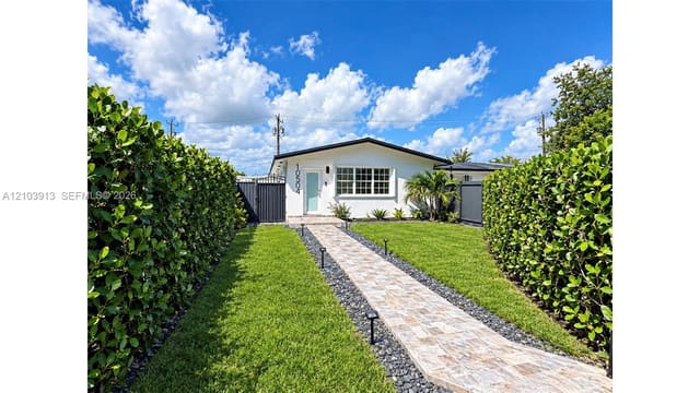 10504 SW 77th Court 10504, Pinecrest, FL 33156