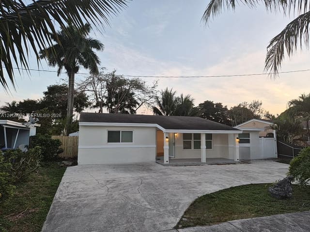 3038 Arthur Street, Hollywood, FL 33021