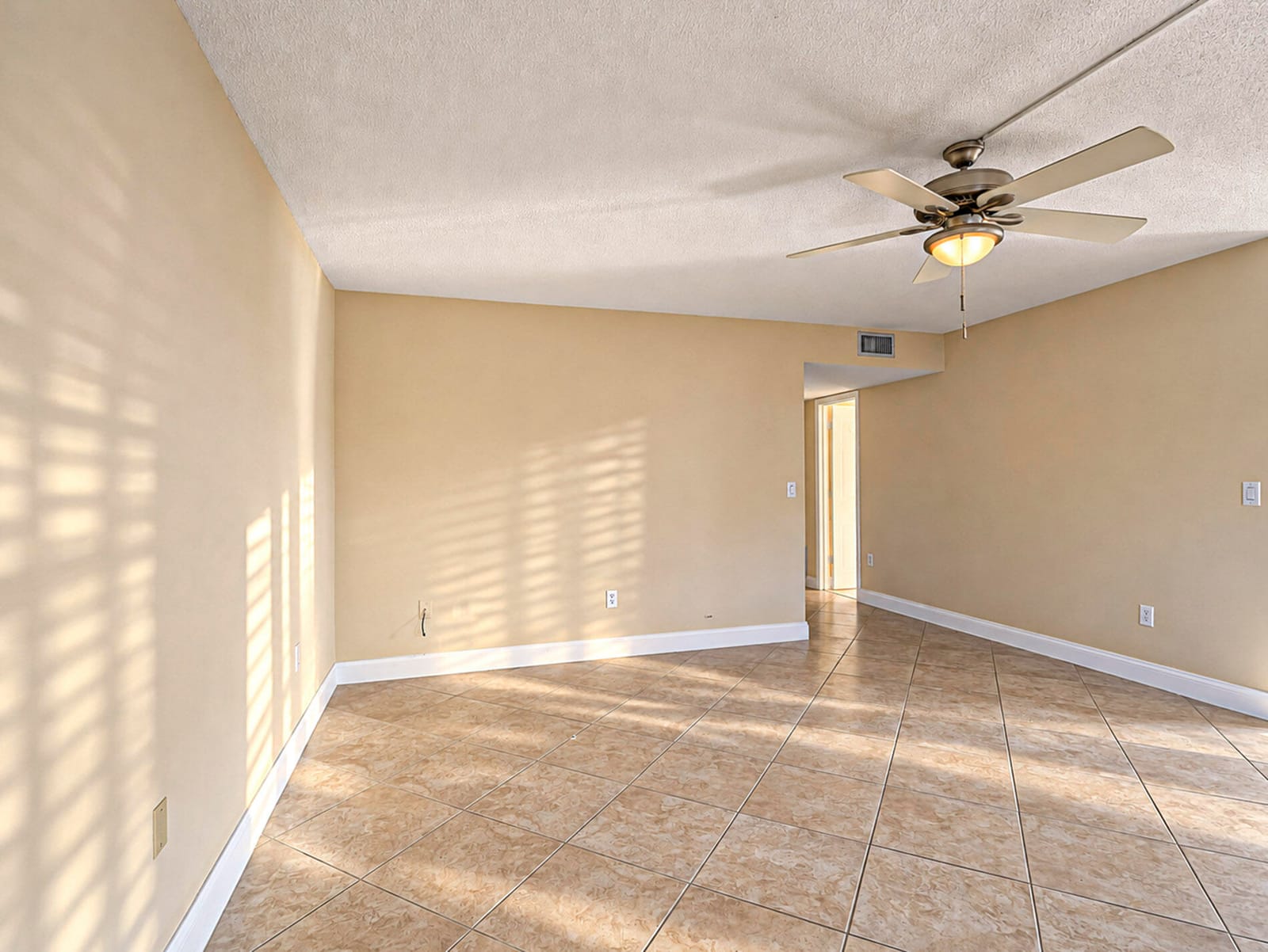 2800 INDIAN RIVER Boulevard F1 — photo 5