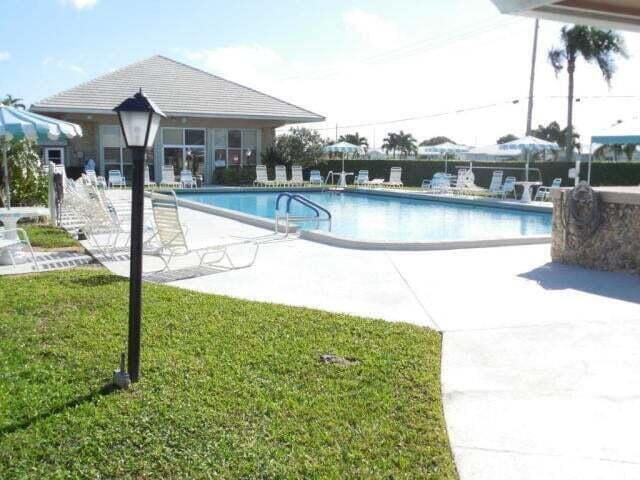 1114 Lake Terrace 211, Boynton Beach, FL 33426 photo 15