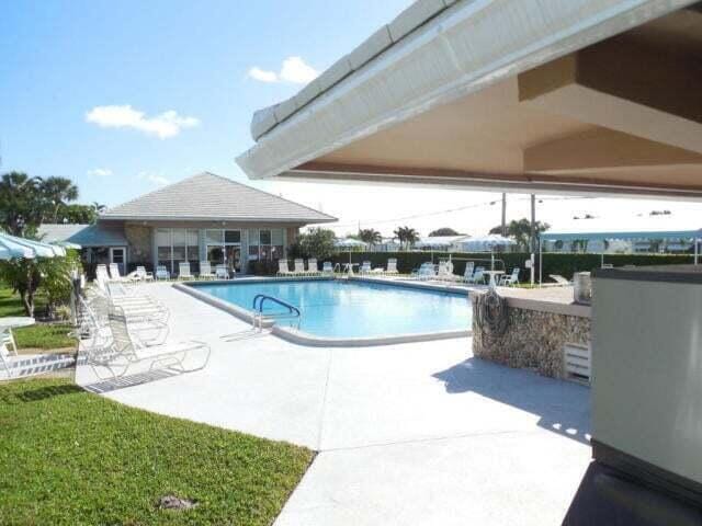 1114 Lake Terrace 211, Boynton Beach, FL 33426 photo 16