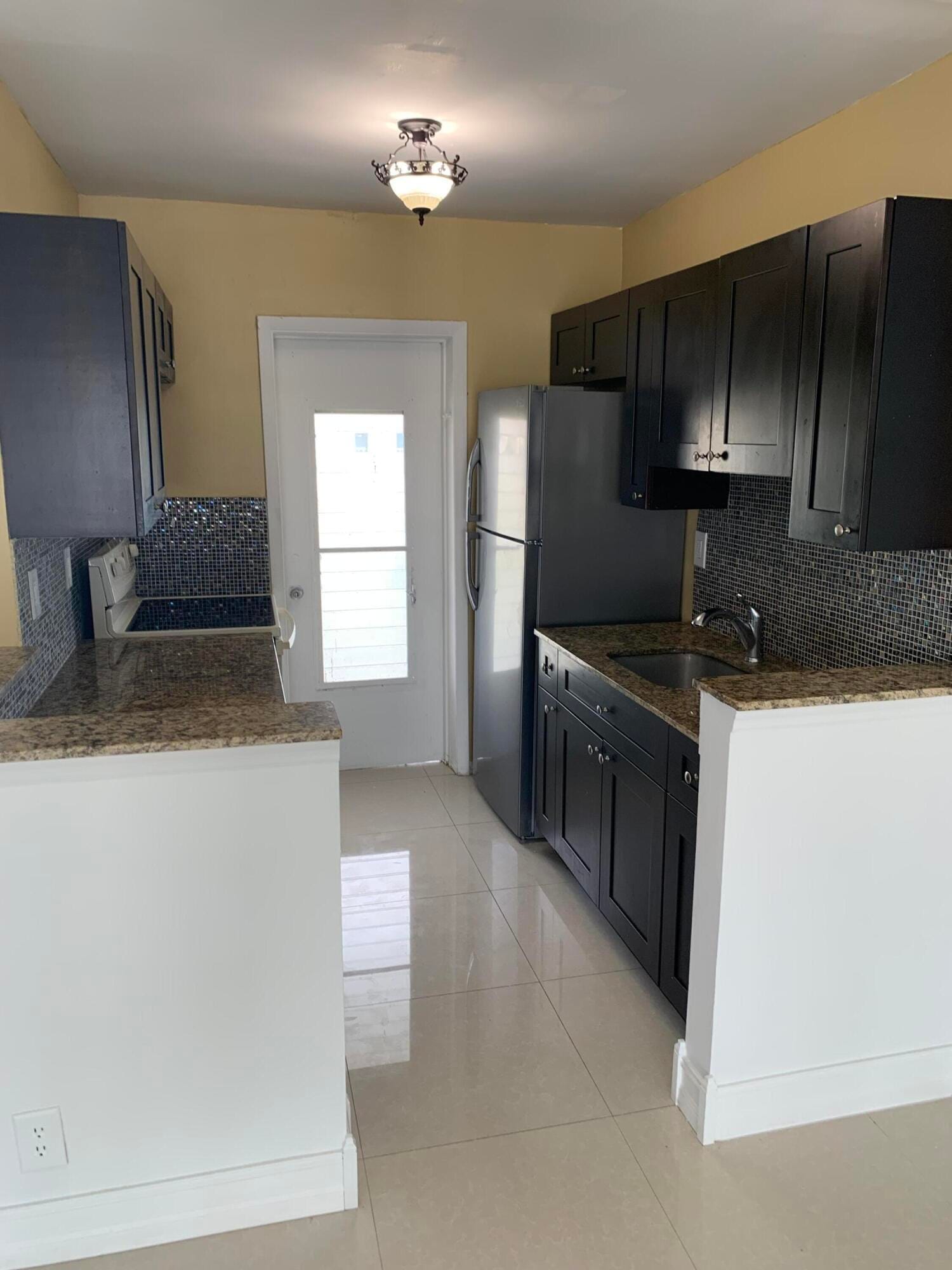 1114 Lake Terrace 211, Boynton Beach, FL 33426 photo 6