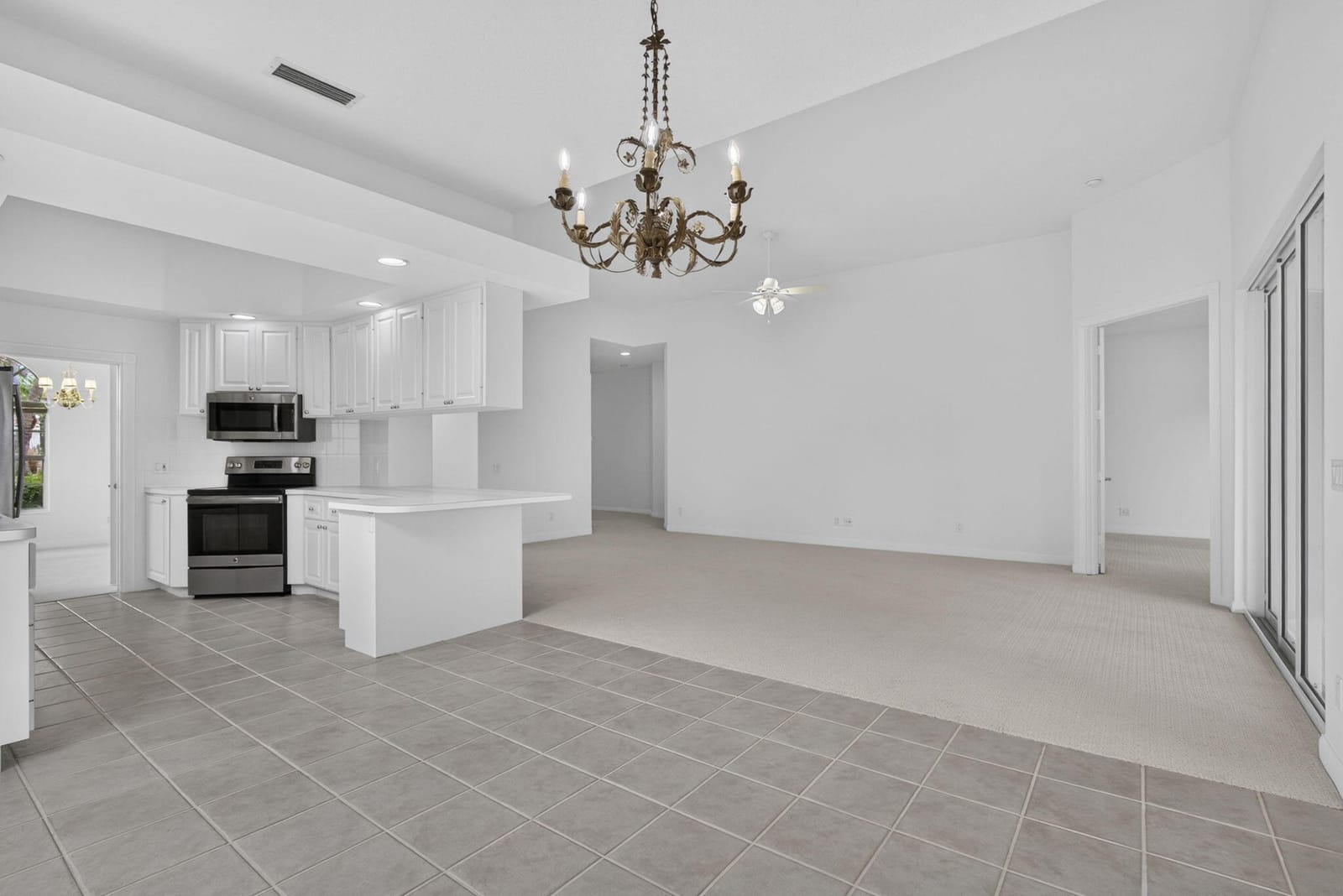 2625 Kittbuck Way — photo 2