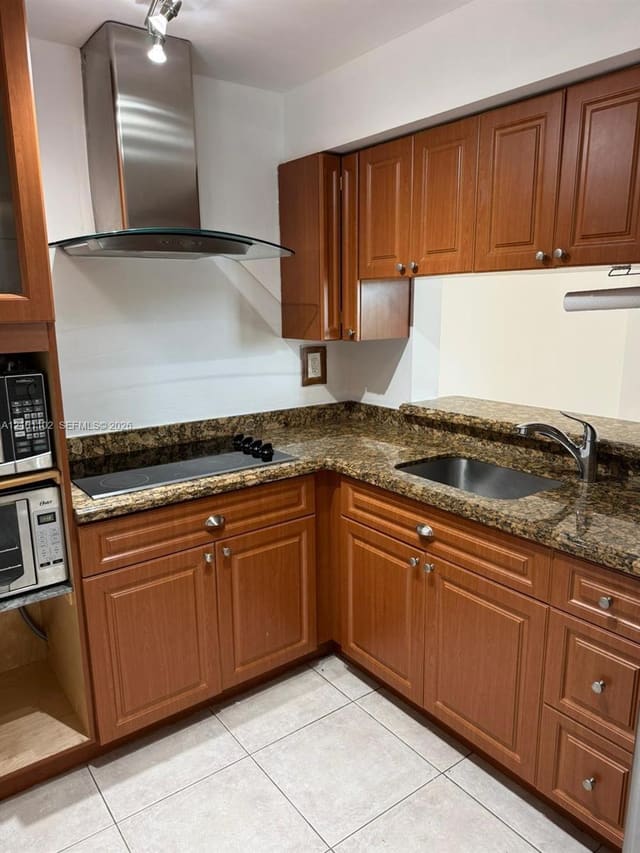 11790 SW 18th Street 425-3, Miami, FL 33175