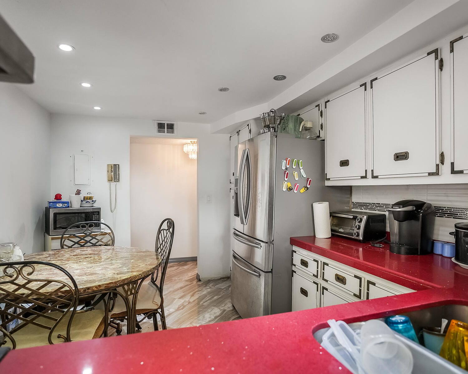 600 PARKVIEW Drive 703 — photo 12