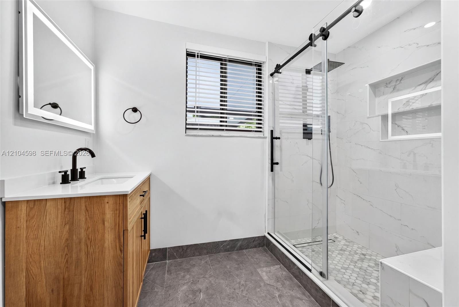 220 SW 51st Court — photo 3