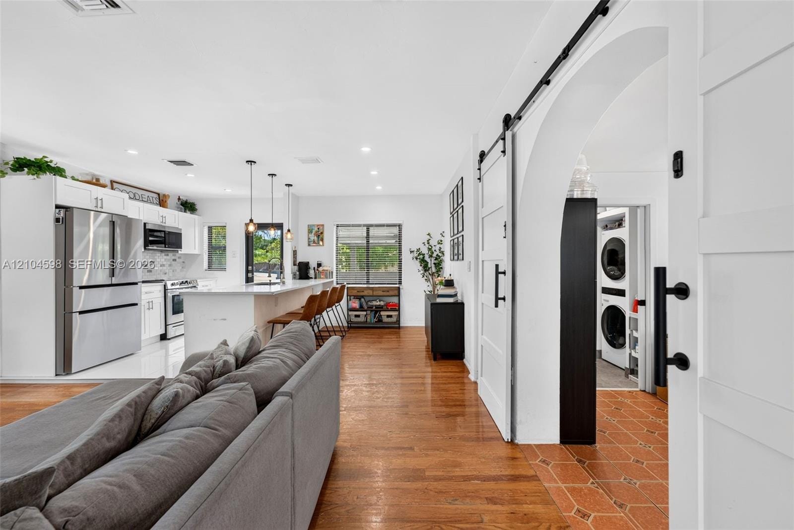 220 SW 51st Court — photo 8