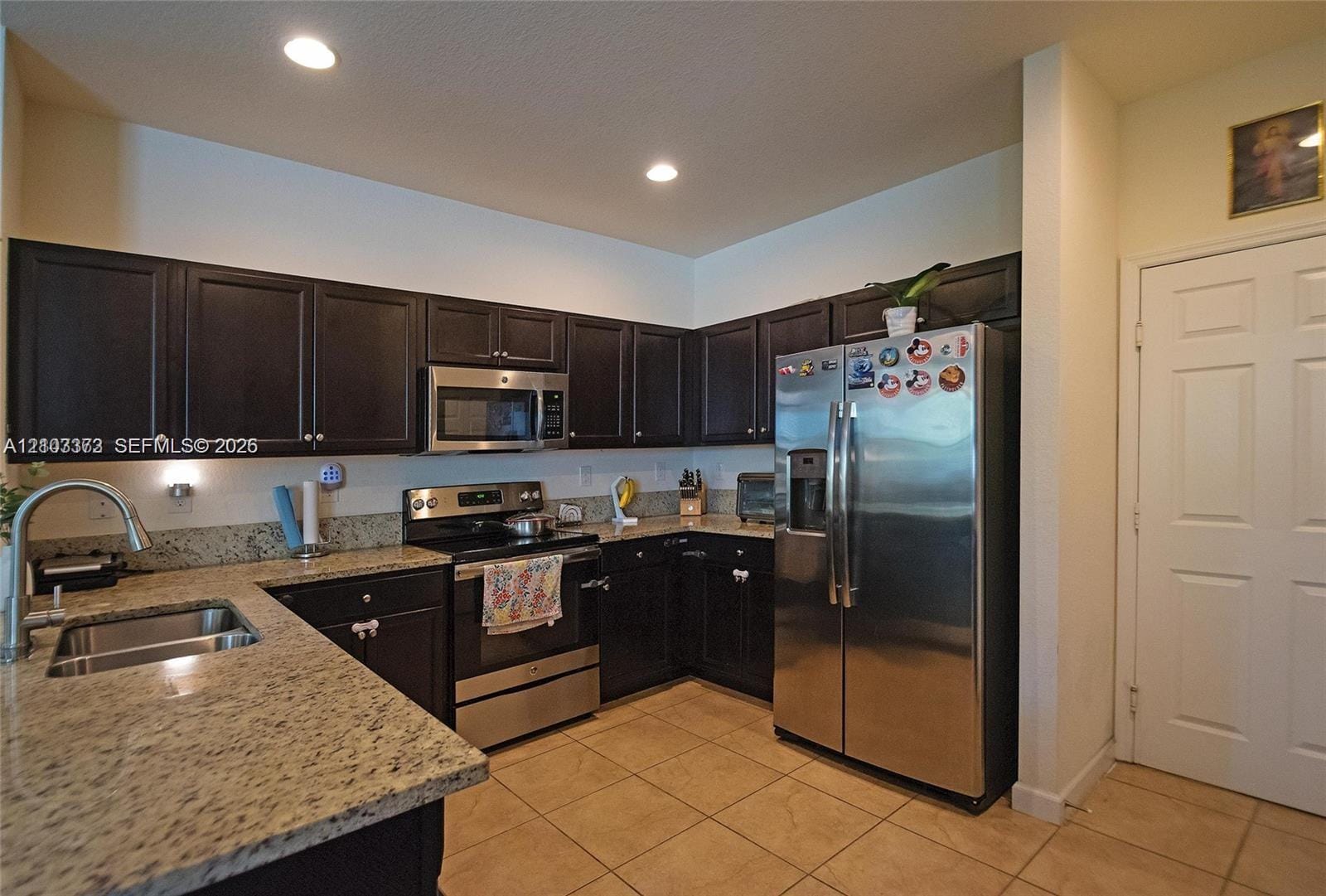 532 SE 34th Terrace — photo 3