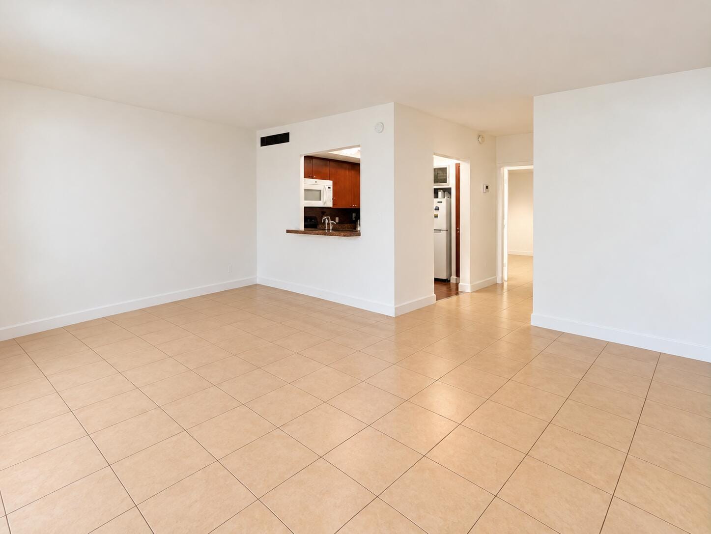 11 SW 52ND Avenue 7B — photo 5