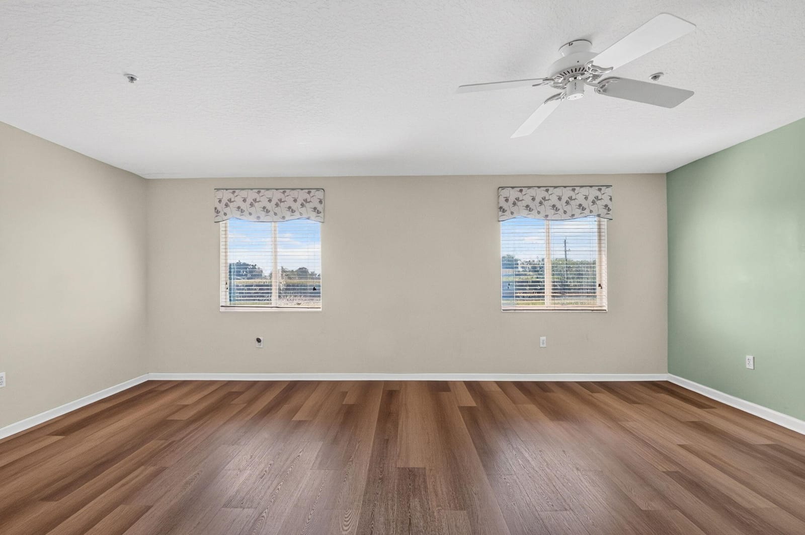 5952 Regal Glen Drive 203 — photo 2
