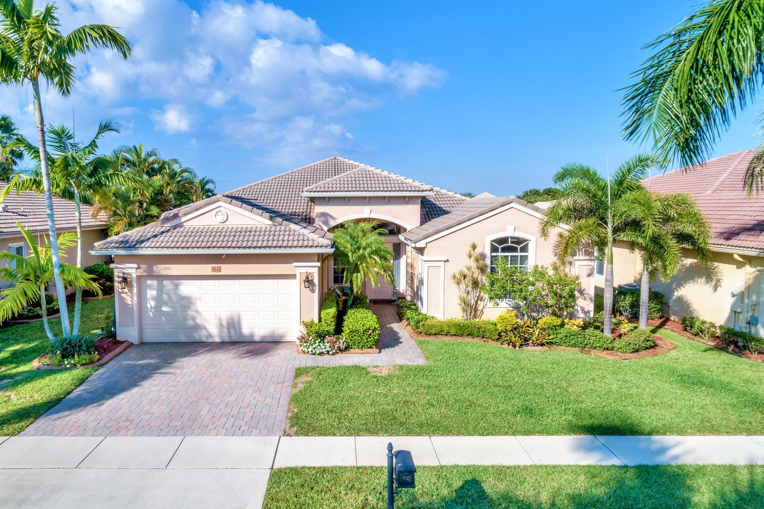9542 Lantern Bay Circle, West Palm Beach, FL 33411