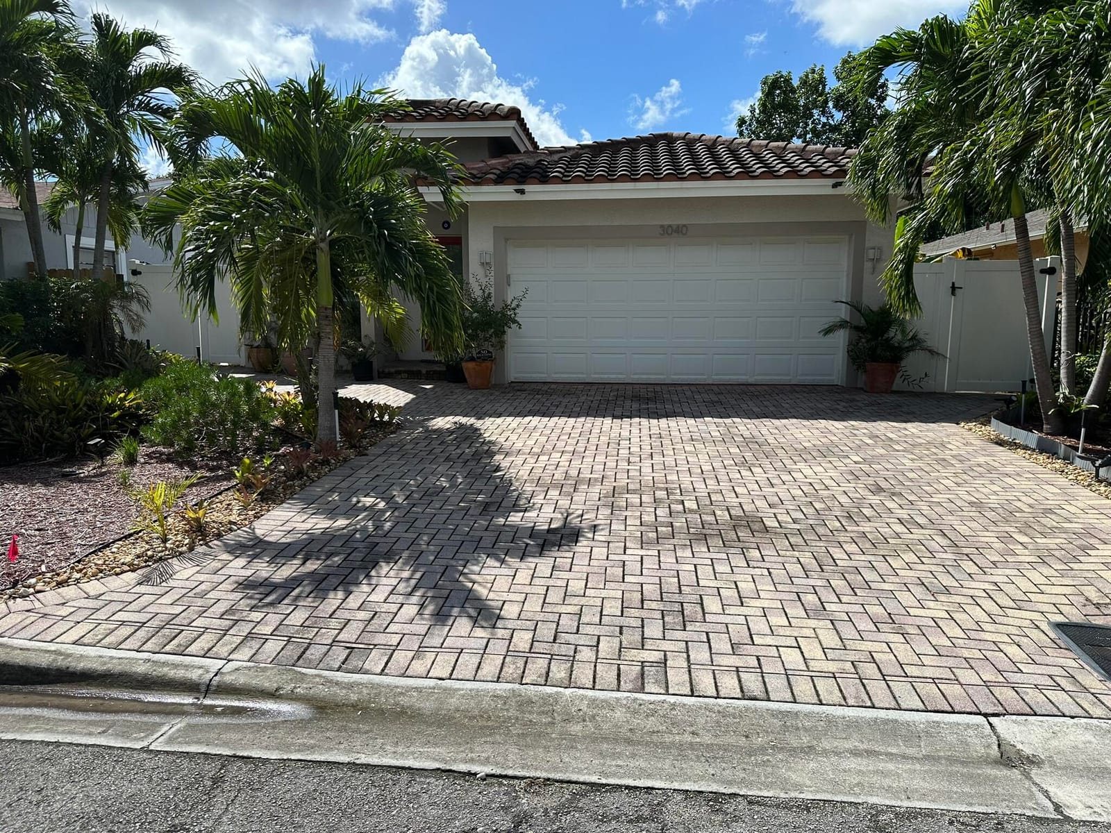 3040 NW 7TH Street — photo 1
