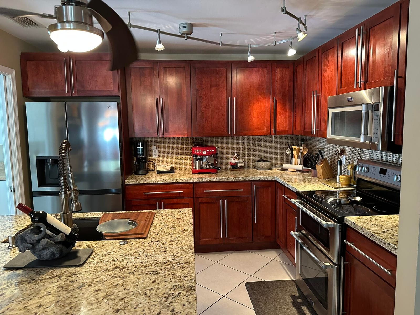 3040 NW 7TH Street — photo 6