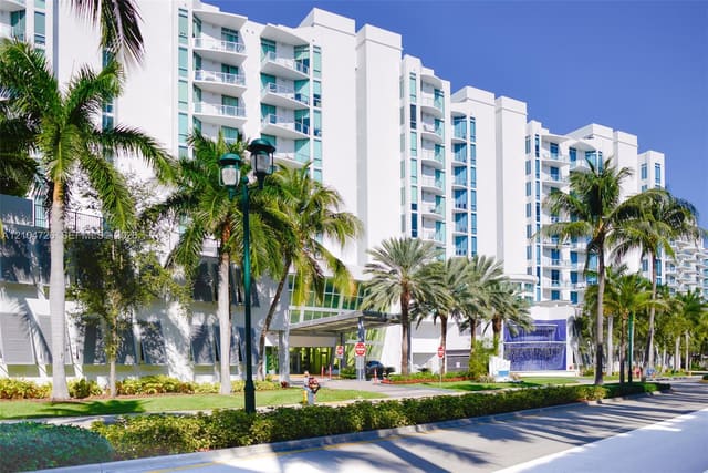 3029 NE 188th Street 516, Aventura, FL 33180