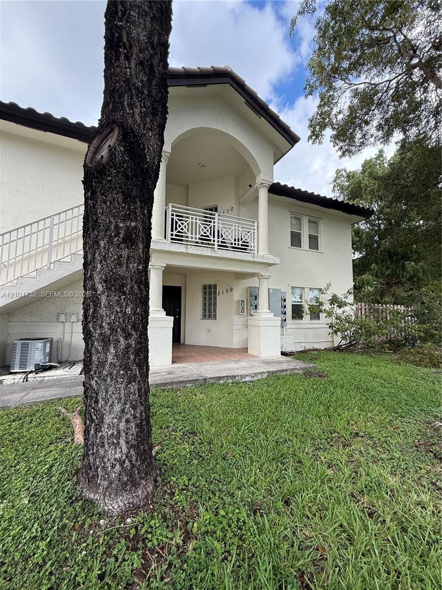 2 bedroom home for sale at 11121 89th, Doral, FL 33178 — $2,400