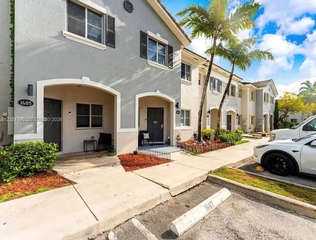 1687 SE 30th Street, Homestead, FL 33035