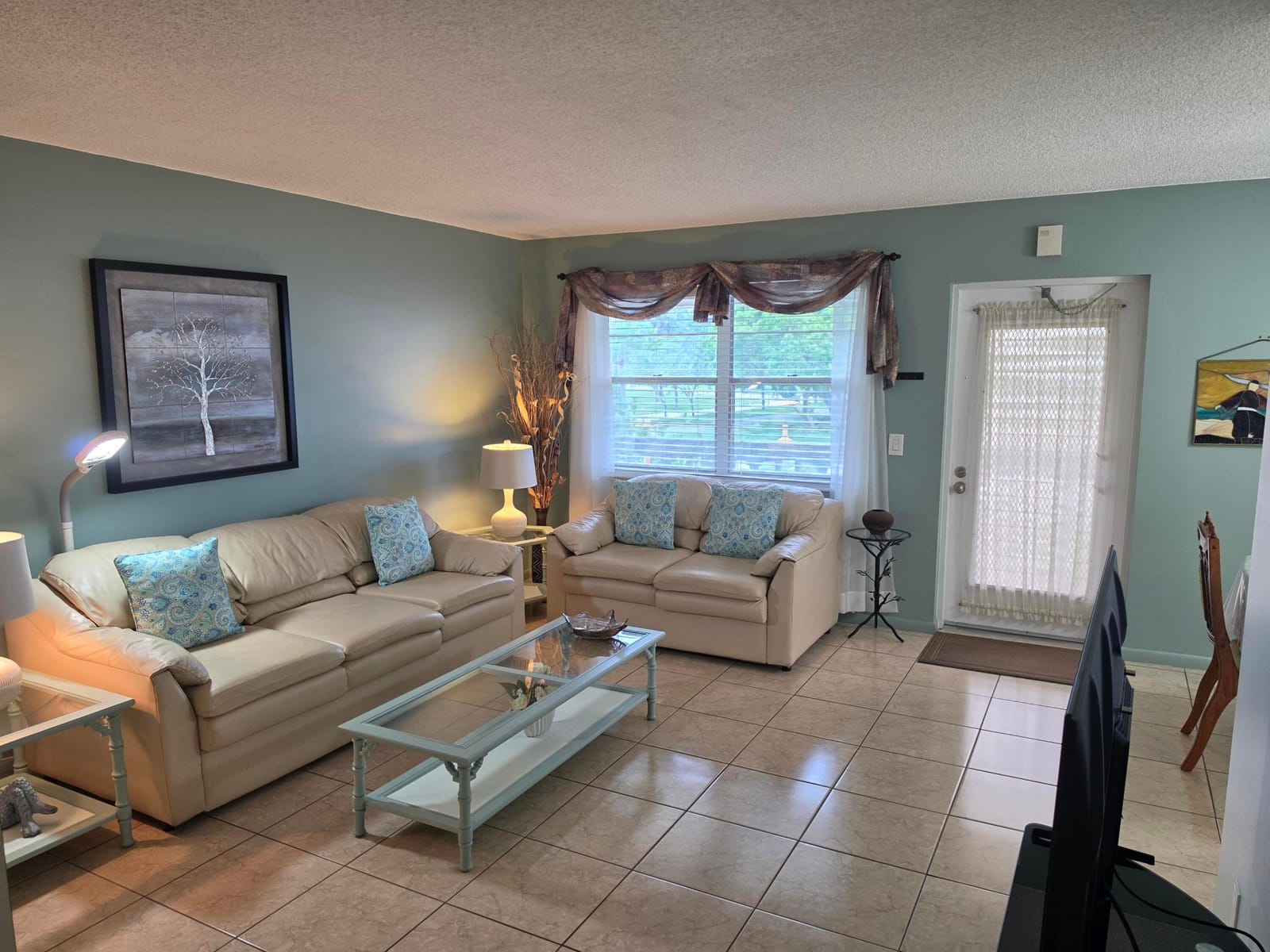 2 bedroom home for sale at 15 Markham A, Deerfield Beach, FL 33442 — $2,600