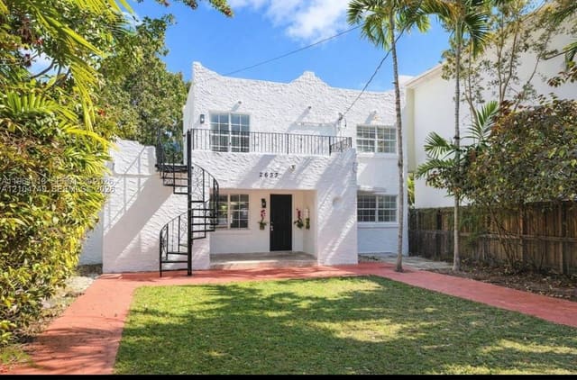 2633 SW 34th Avenue, Miami, FL 33133