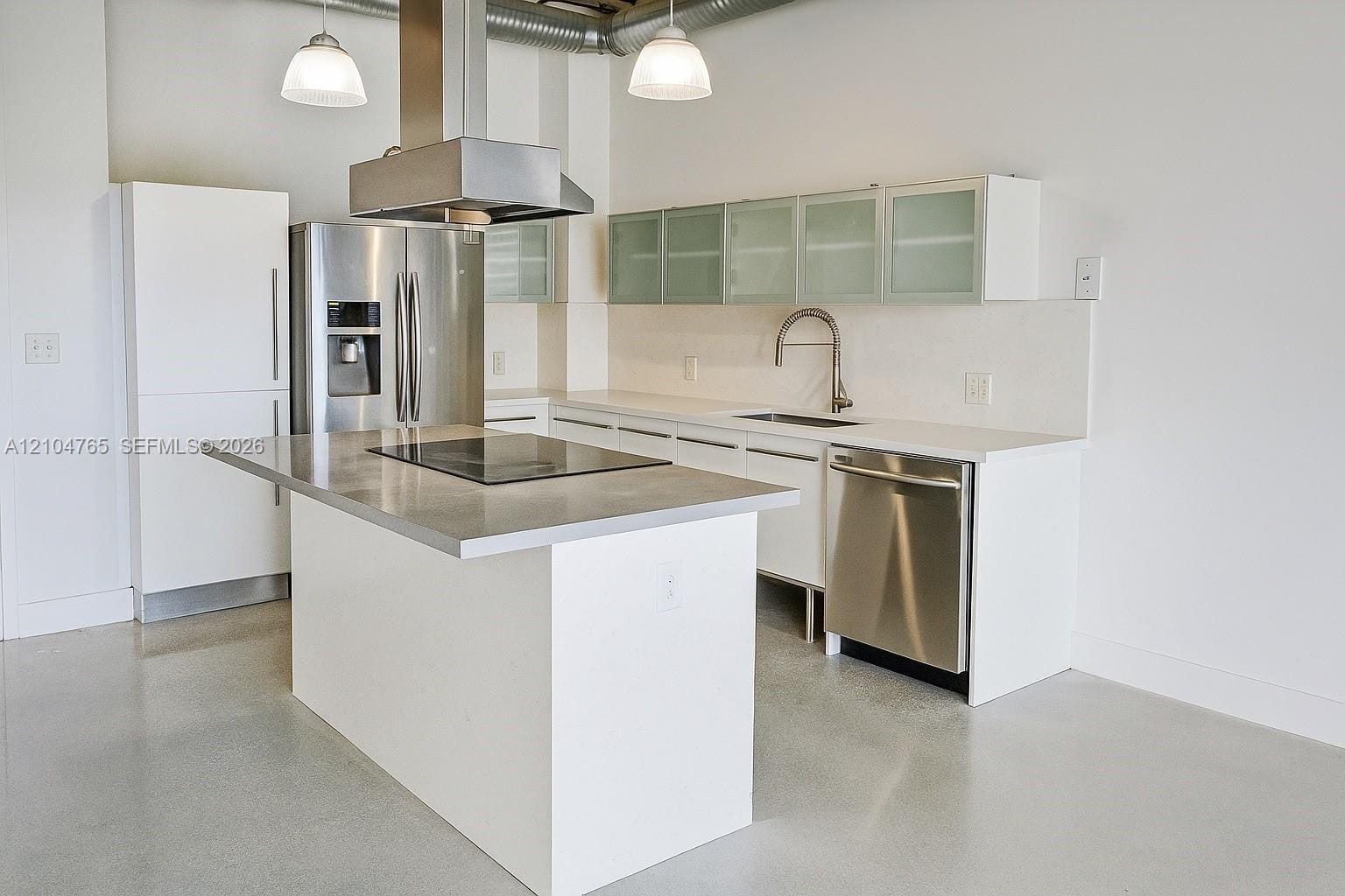 10 S River Drive 1202 — photo 9