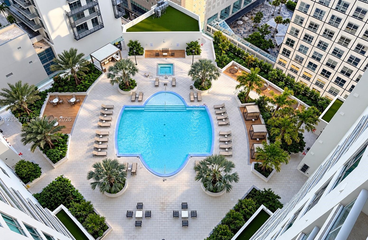 300 S Biscayne Boulevard T-2407, Miami, FL 33131