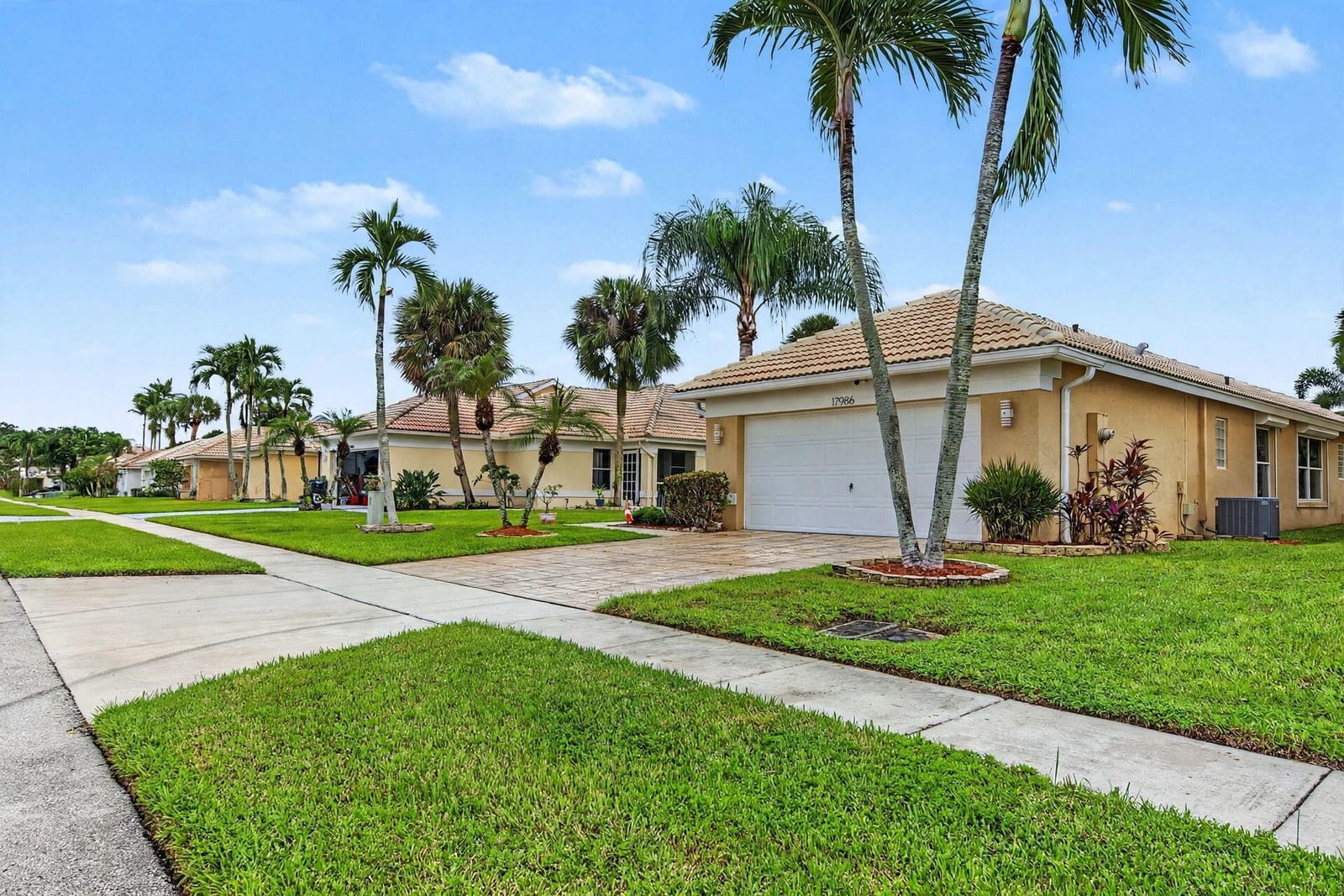 12986 Hampton Lakes Circle — photo 3