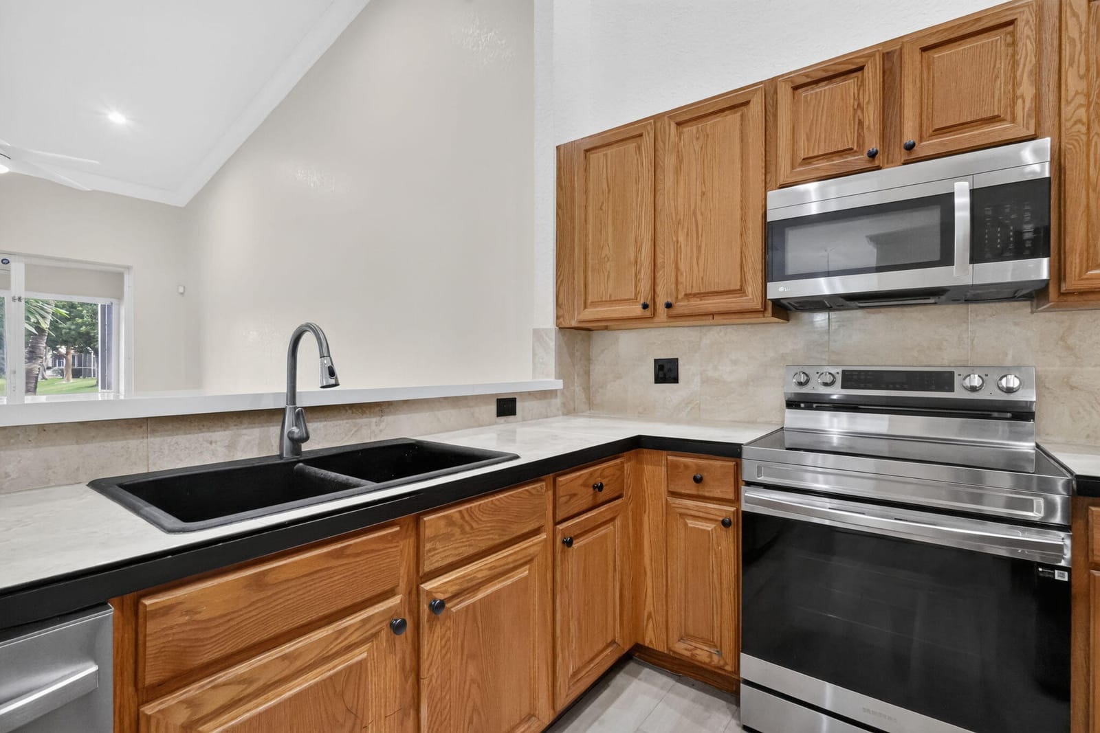 2521 S Coral Trace Circle — photo 5