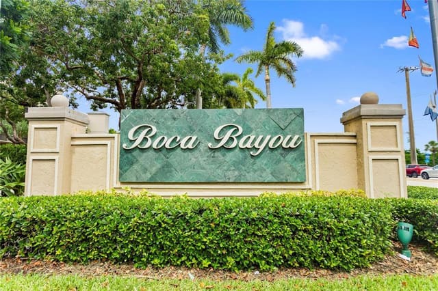 17 Royal Palm Way 6010, Boca Raton, FL 33432