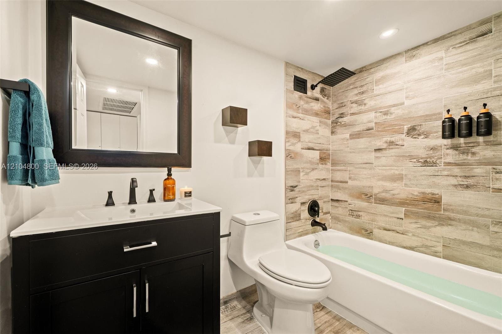 19201 Collins Avenue 924, Sunny Isles Beach, FL 33160 photo 11