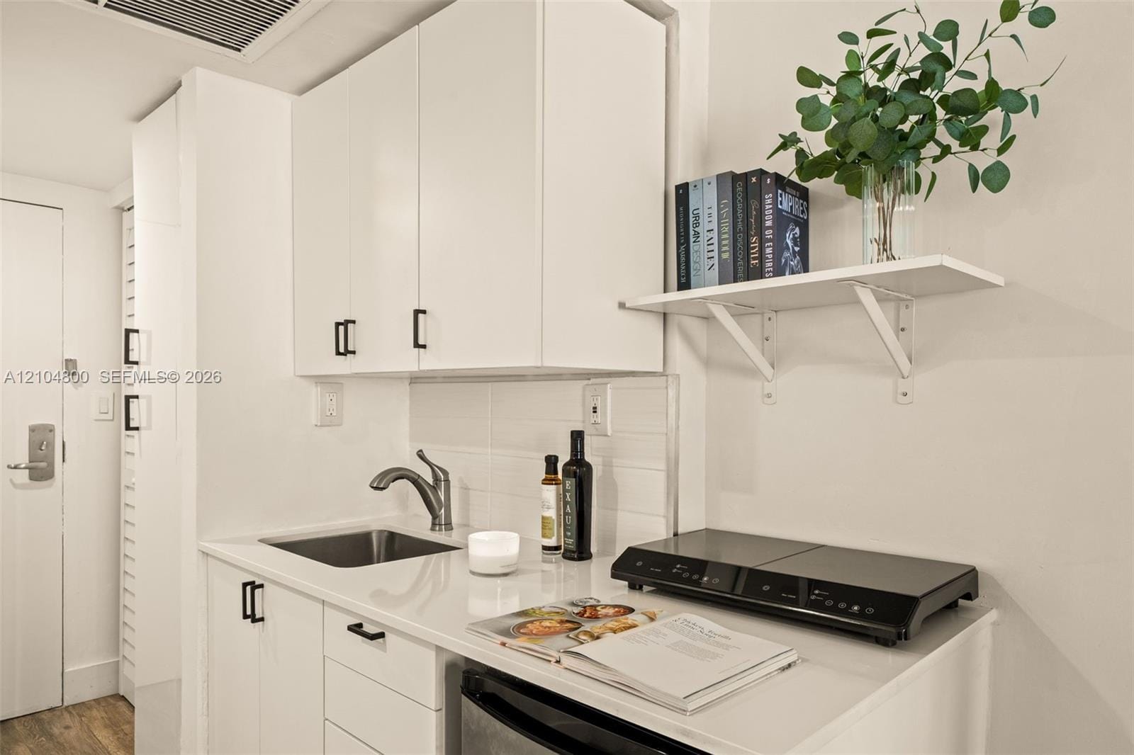 19201 Collins Avenue 924, Sunny Isles Beach, FL 33160 photo 7