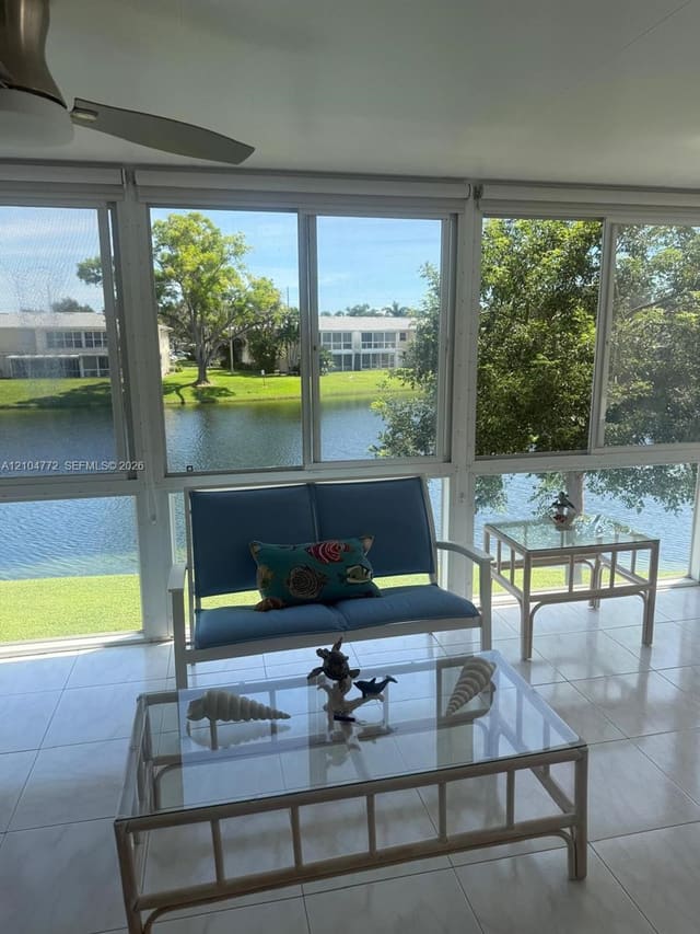 1421 NW 19th Terrace 202, Delray Beach, FL 33445