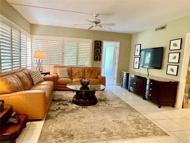 1507 S Ocean Boulevard #4, Boca Raton, FL 33432
