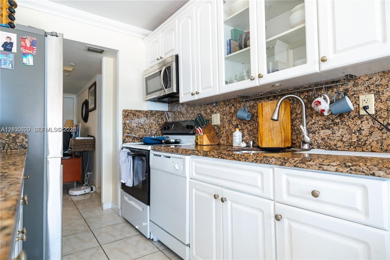 250 174th Street 502, Sunny Isles Beach, FL 33160 photo 3