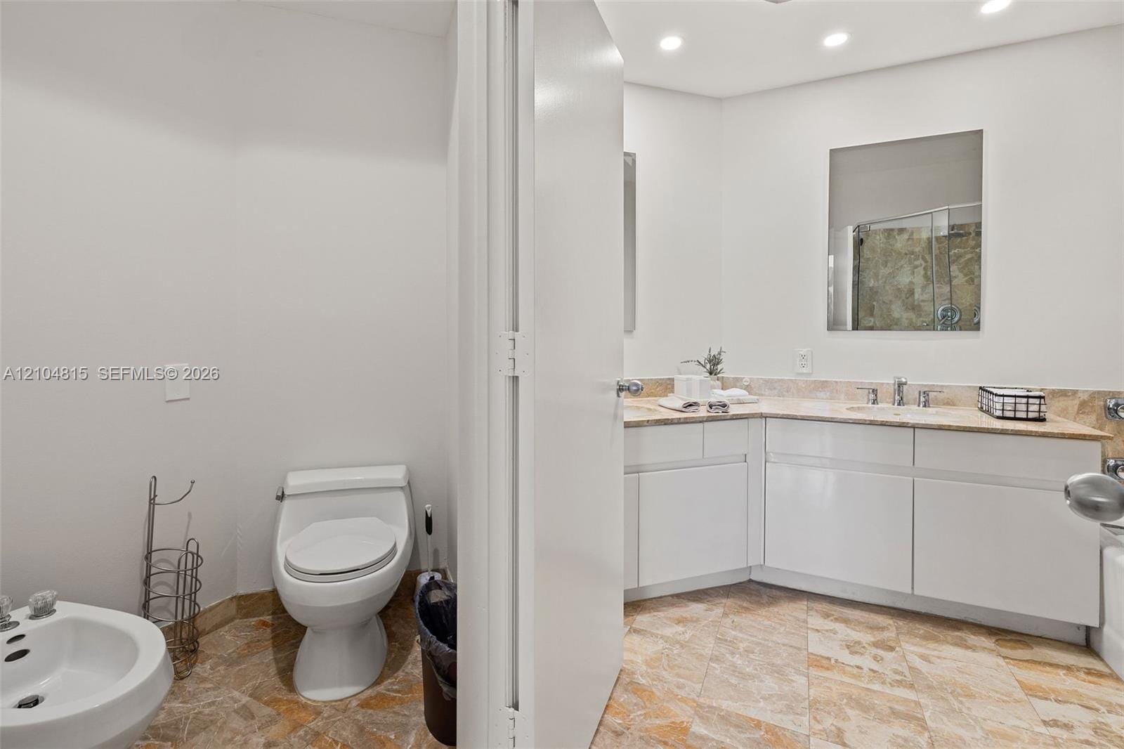 888 Brickell Key Drive 410, Miami, FL 33131 photo 22
