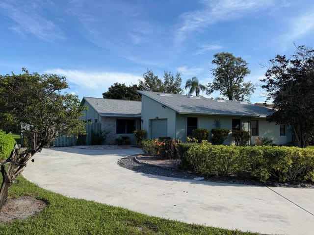 866 NW 25TH Avenue, Delray Beach, FL 33445