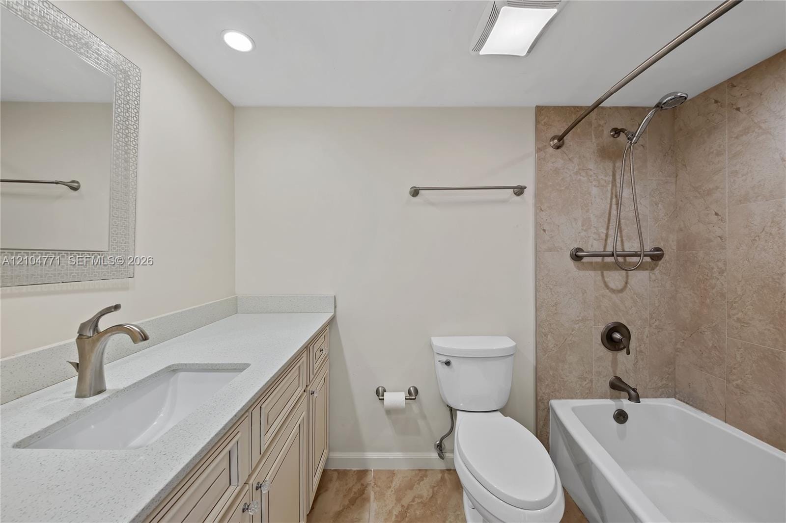 250 174th Street 615 — photo 10