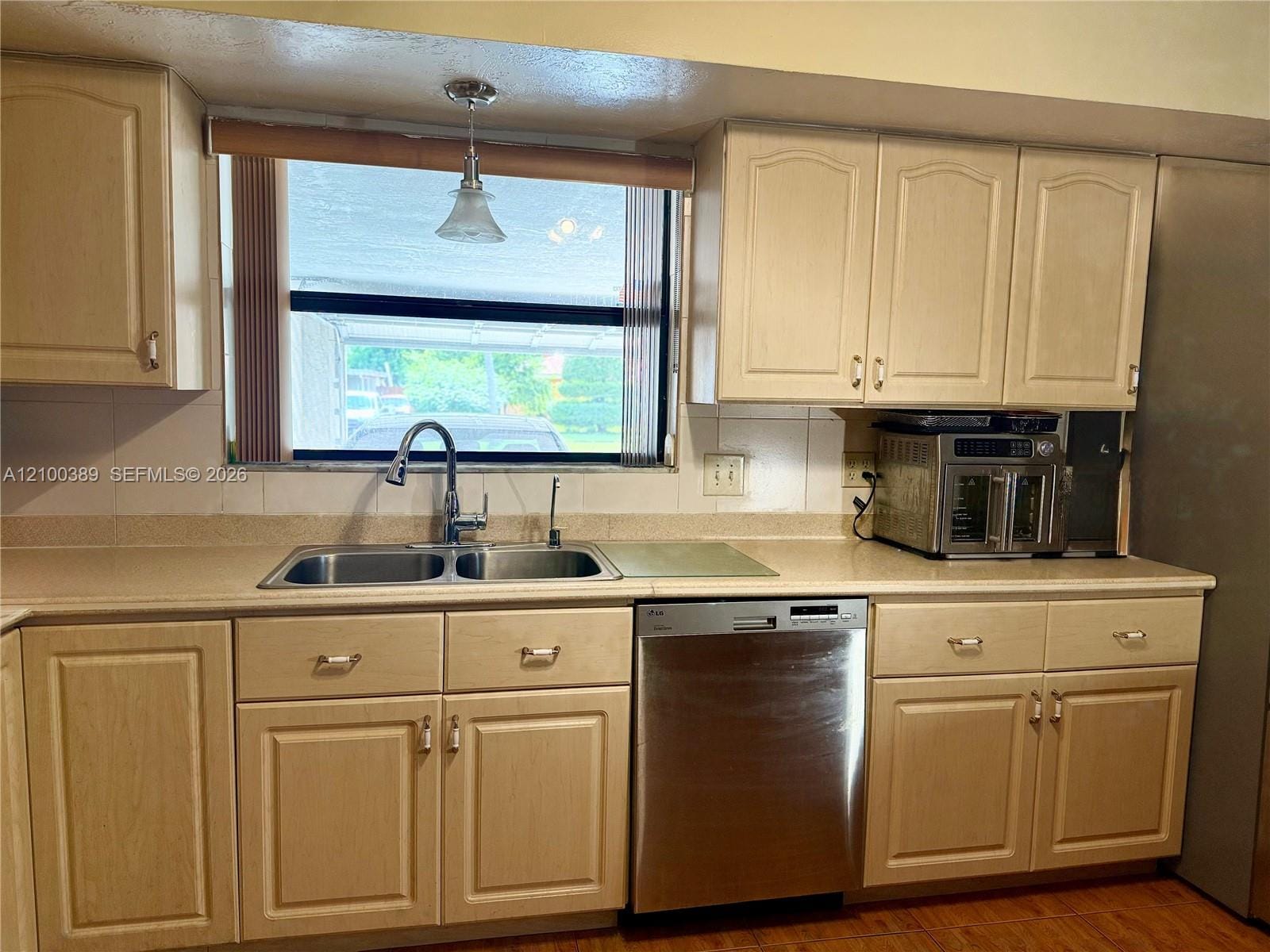 3851 SW 11th Street — photo 12