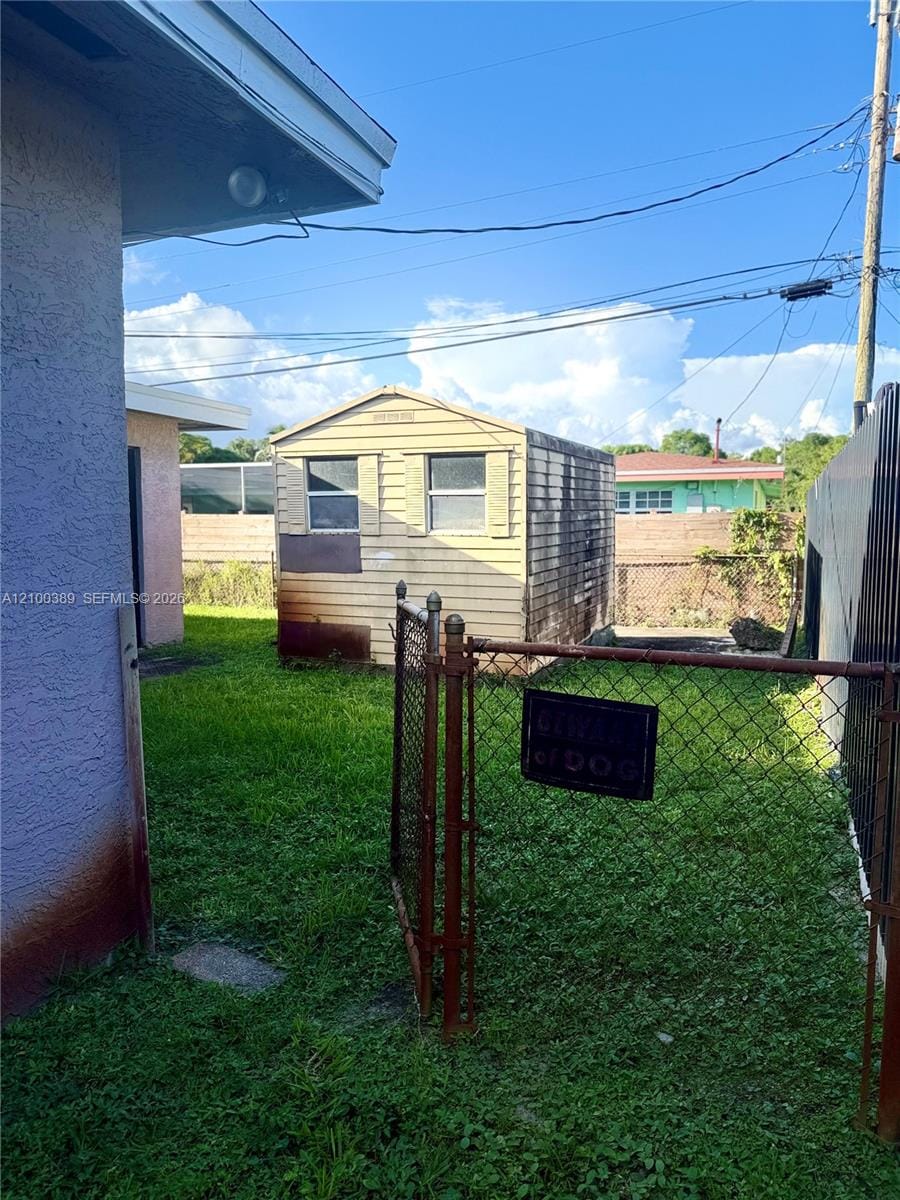 3851 SW 11th Street — photo 4