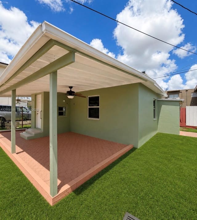 8548 Lake Point Court, Lake Worth, FL 33467