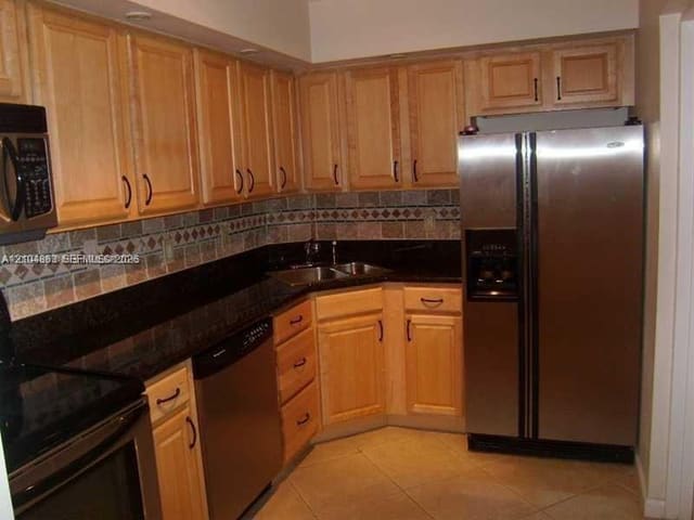3129 Oakland Shores Drive A104, Oakland Park, FL 33309