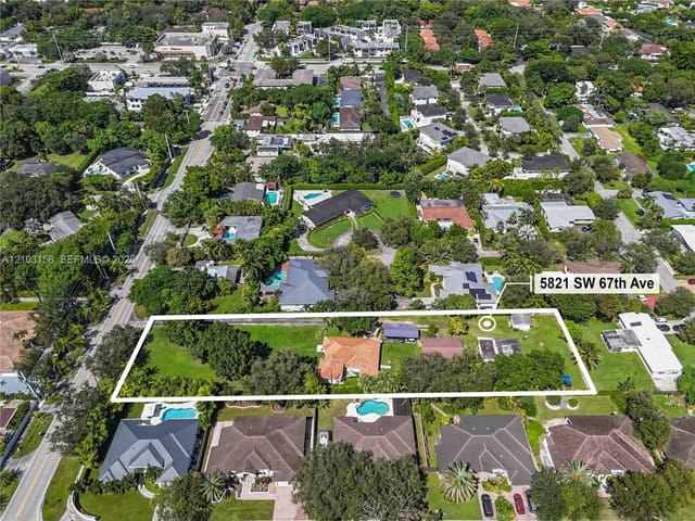 5821 SW 67th Avenue, South Miami, FL 33143