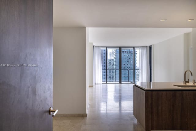 68 SE 6th Street 2404, Miami, FL 33131
