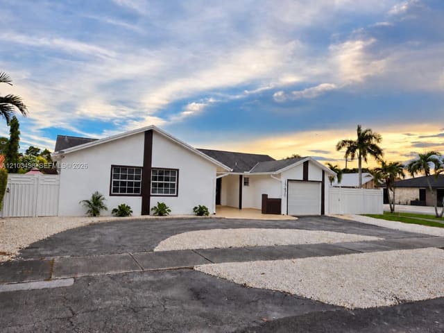 13470 SW 24th Street, Comanche Sub, Miami, FL