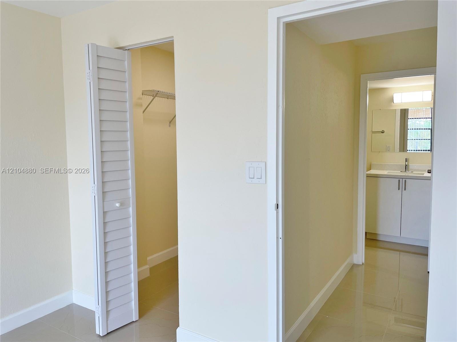 16950 W Dixie Highway A324, North Miami Beach, FL 33160 photo 14
