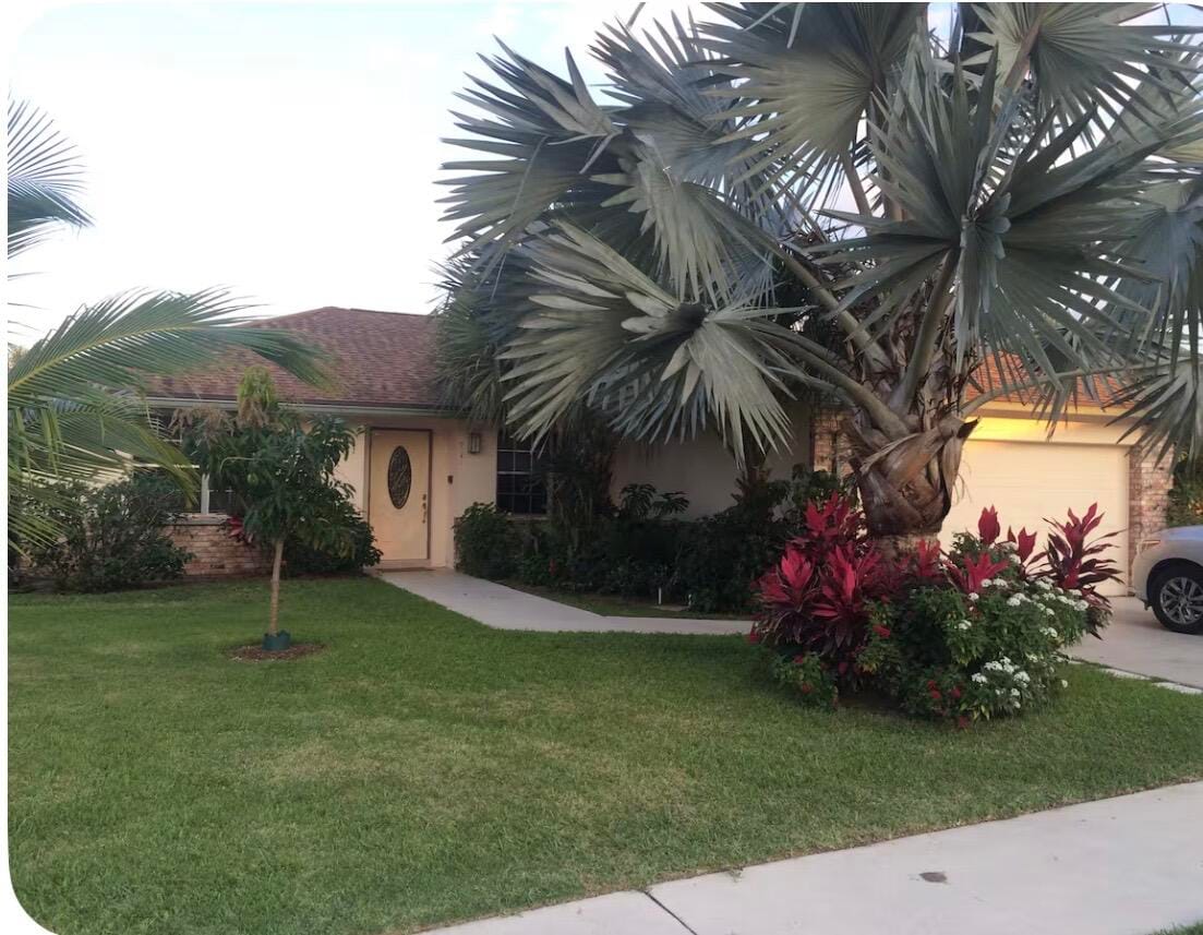 3 bedroom home for sale at 105 Raintree, Jupiter, FL 33458 — $6,000