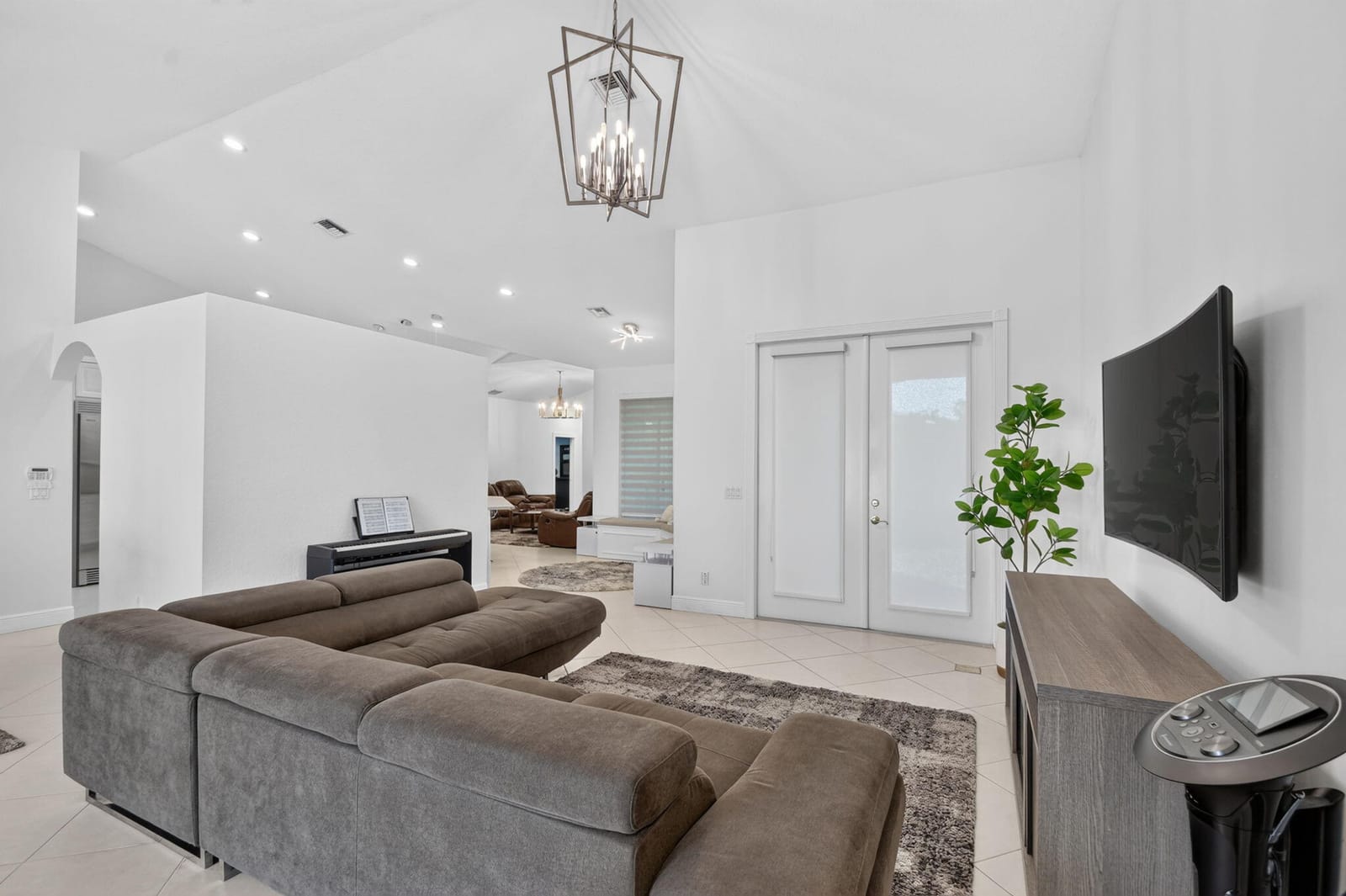 2676 YARMOUTH Drive — photo 12