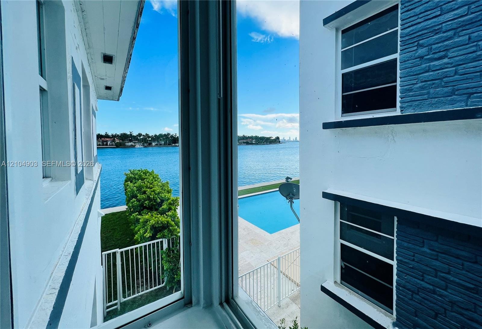 950 Bay Drive 7 — photo 4