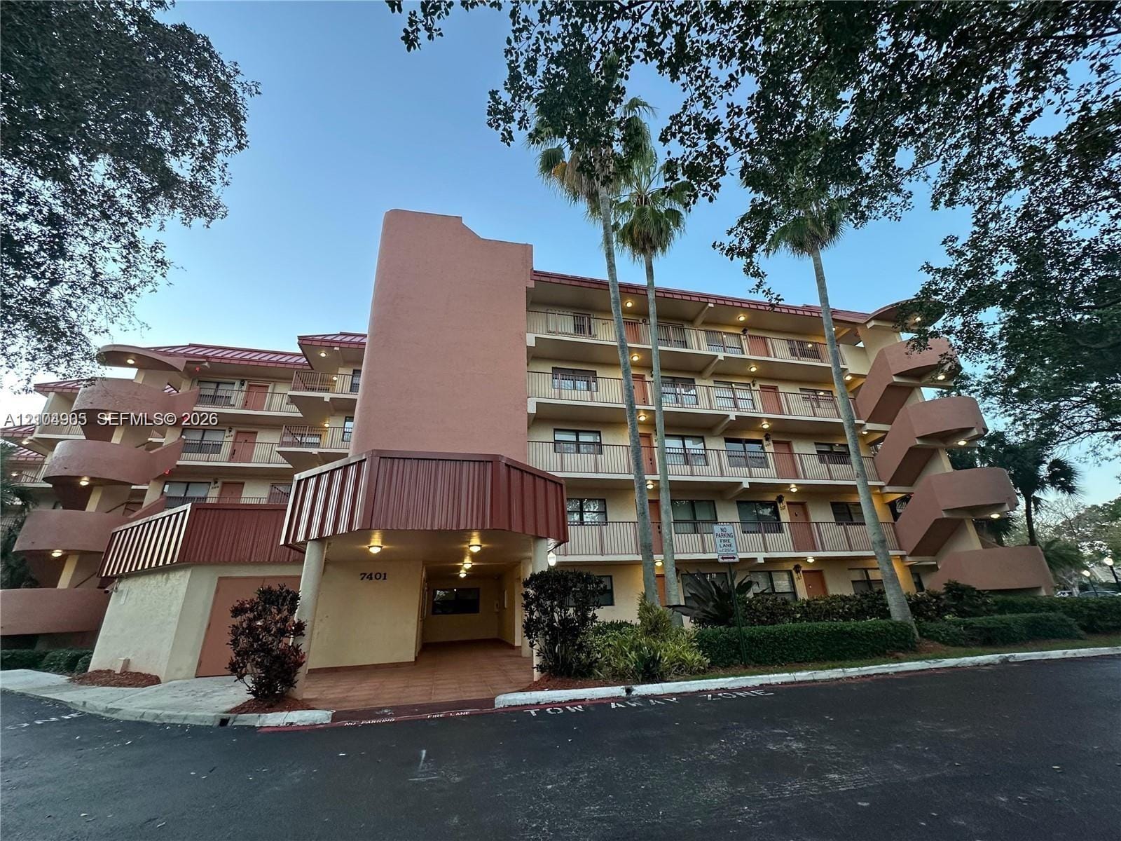 7401 NW 16th Street 407, Plantation, FL 33313