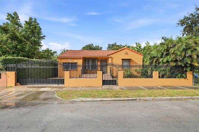 2347 SW 18th Street, Miami, FL 33145