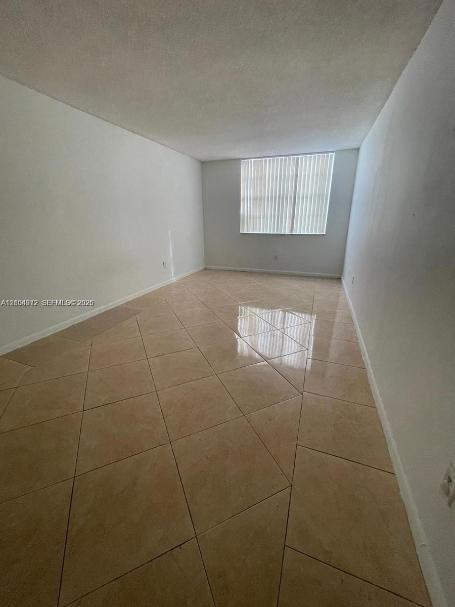 494 NW 165th St Road C-105 — photo 8