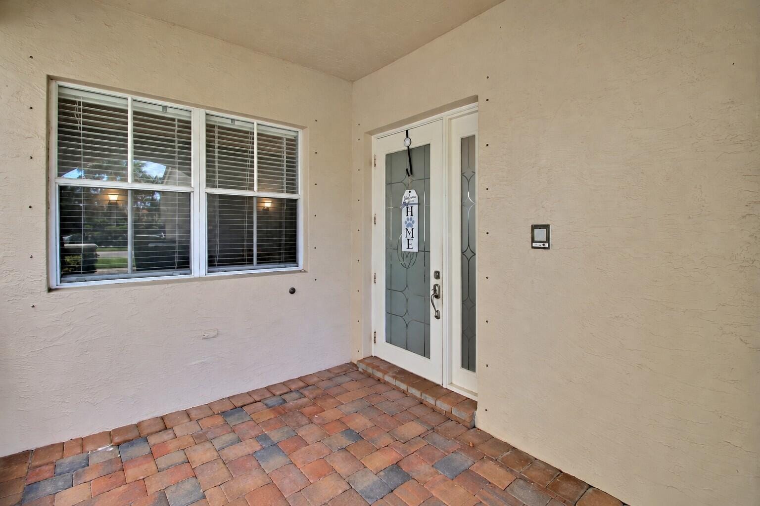 221 Isle Verde Way — photo 3